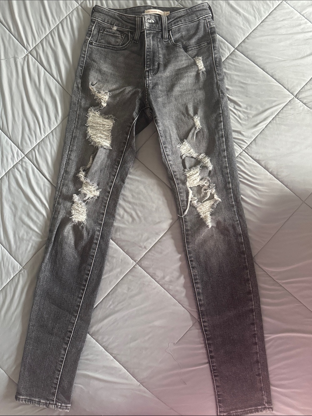 Ripped High-Rise Grey Women’s Skinny Jeans